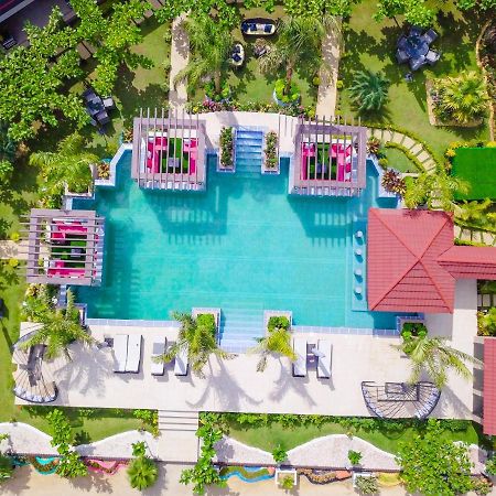 Kozobe Hotel Ambilobe Екстериор снимка