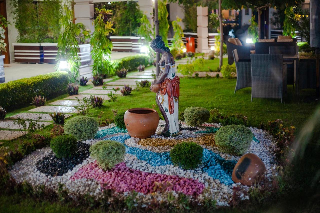 Kozobe Hotel Ambilobe Екстериор снимка