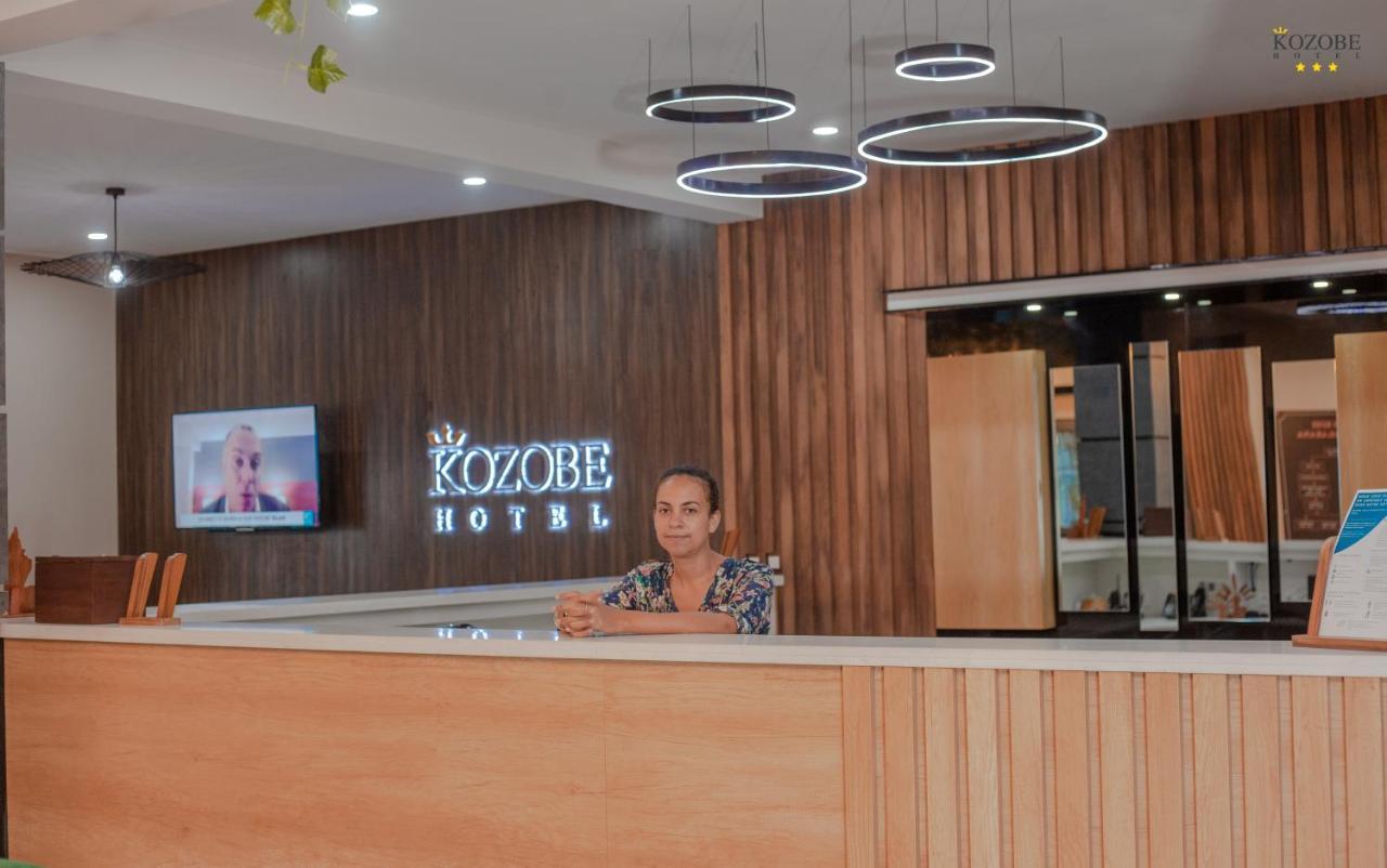 Kozobe Hotel Ambilobe Екстериор снимка