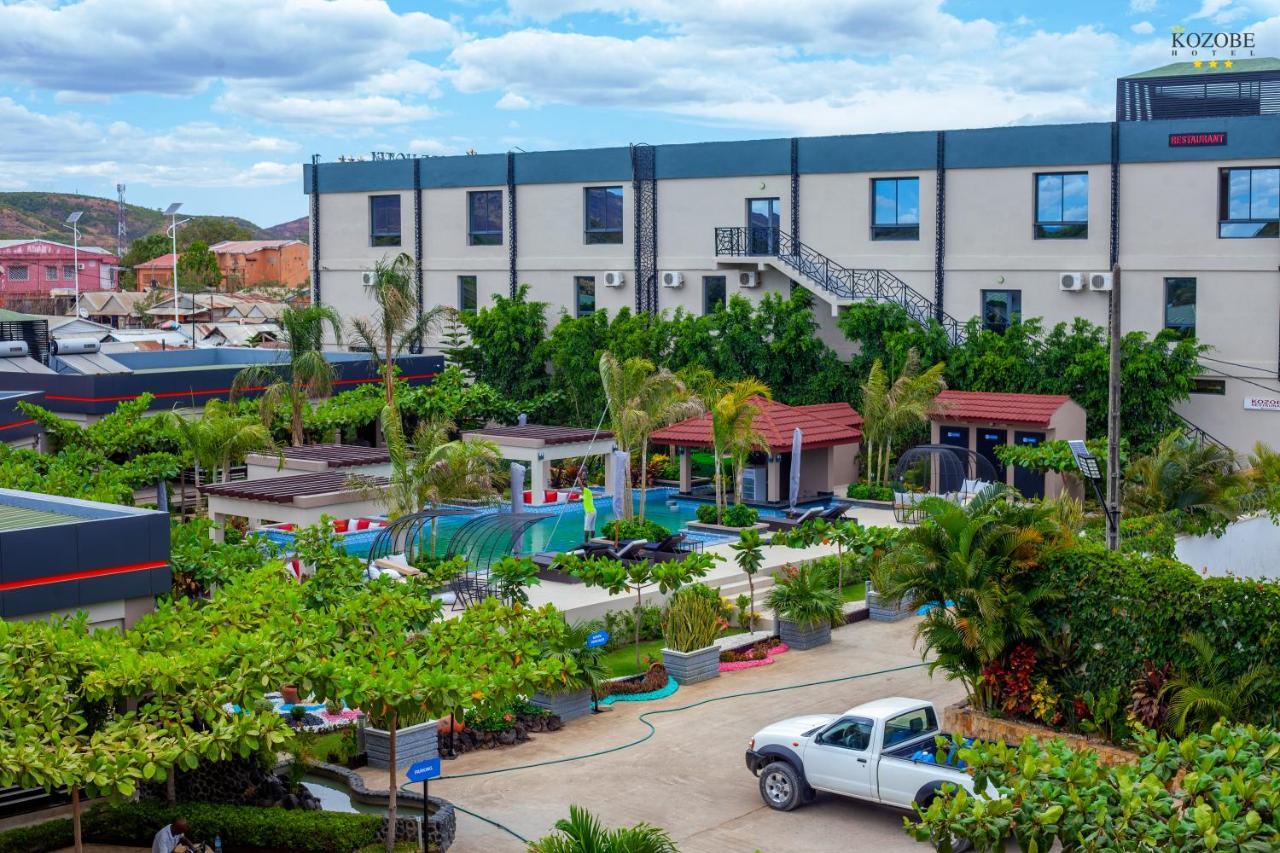 Kozobe Hotel Ambilobe Екстериор снимка